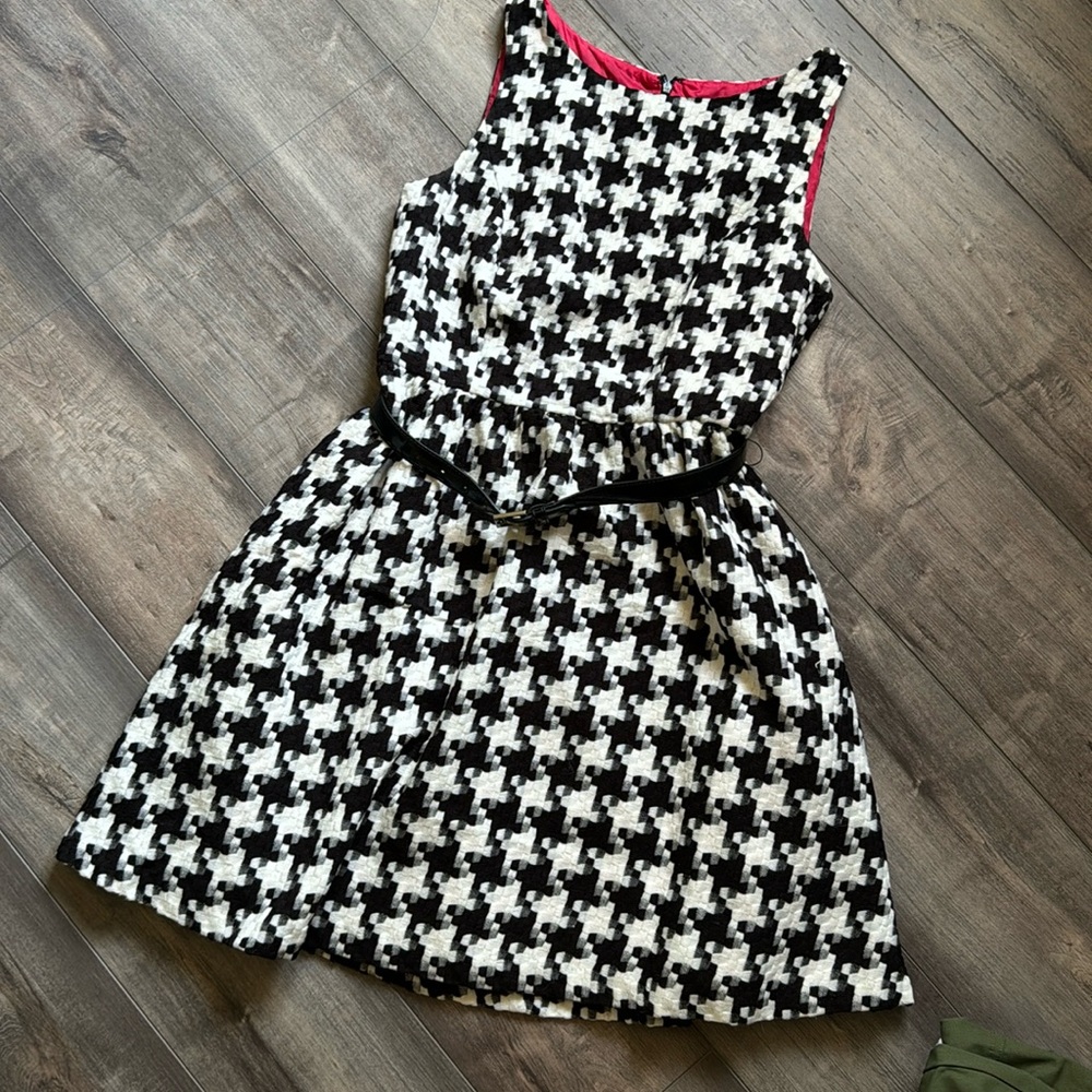 Jessica Simpson Black and White Houndstooth Asymmetrical Dress